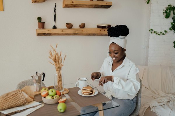 Elevate your contemporary style: the ultimate guide to styling antique brooches in the uk